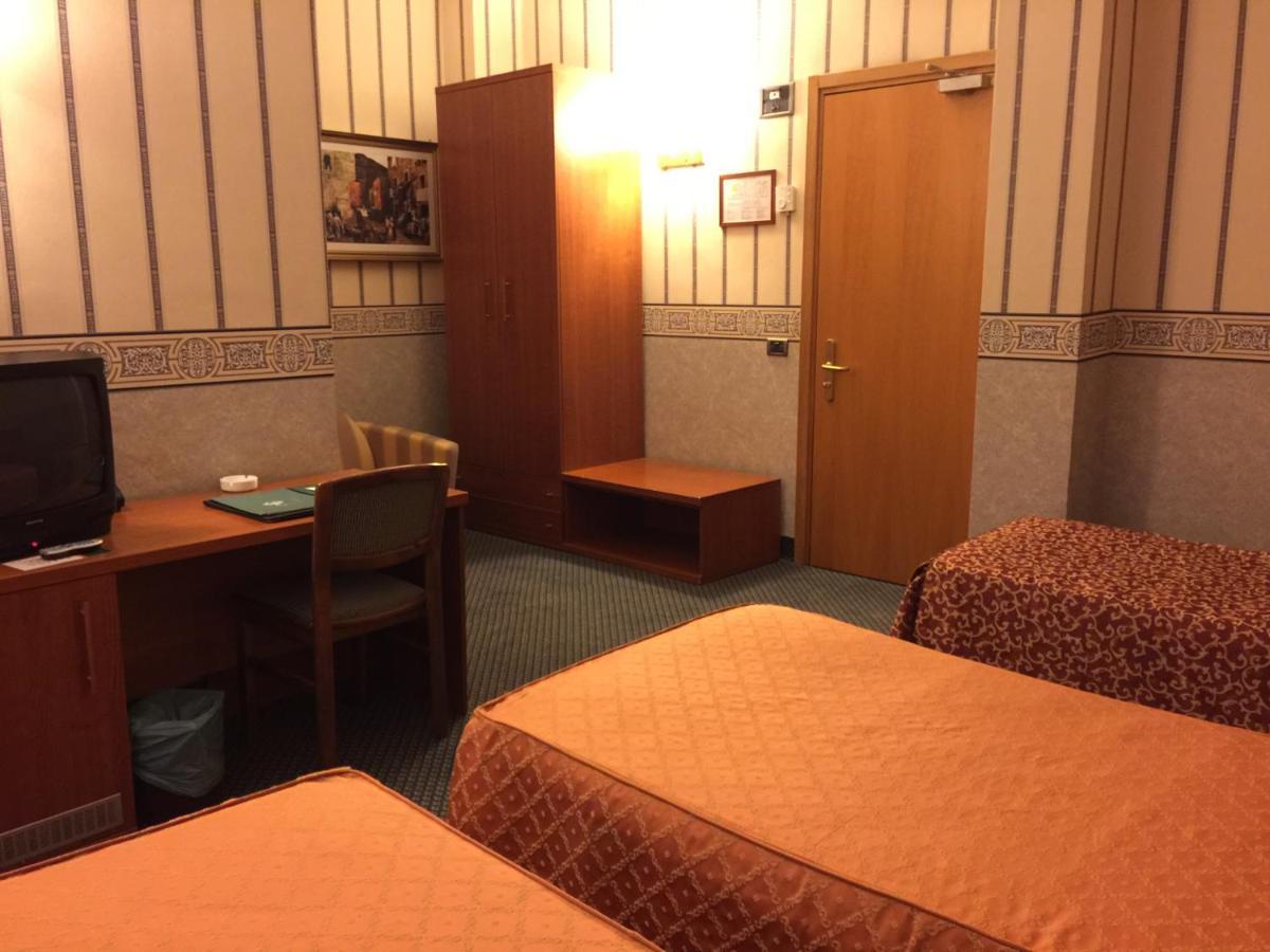 Standard Triple Room,1067019124:JPEG